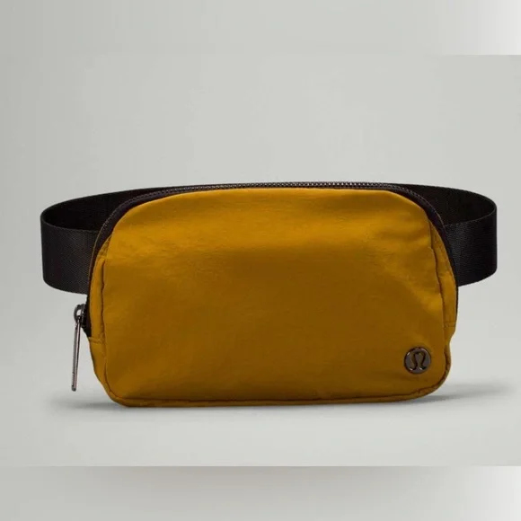 OG Lululemon Everywhere Belt Bag 1L in Gold Spice